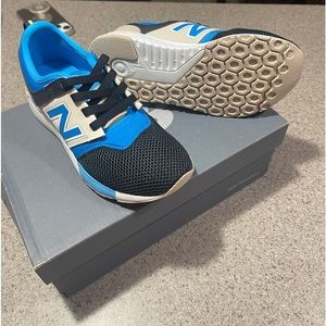 NEW BALANCE 247 BLUE/BLACK NIB 1Y